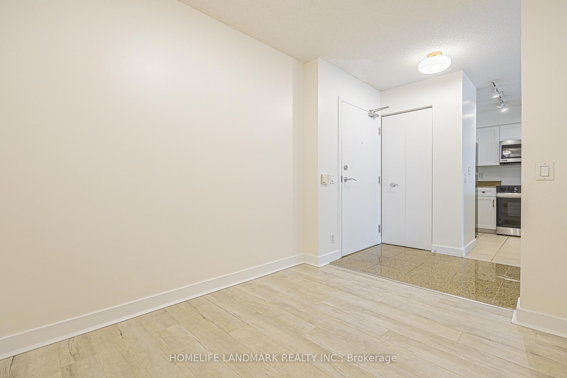 Photo 7 of Unit 1906, 361 Front Street W, Toronto, Waterfront Communities — HOMEH