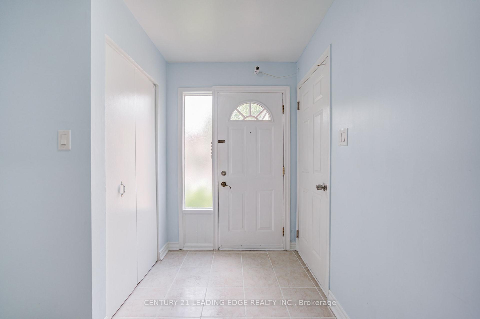 Photo 3 of Unit 285, 268 Fleetwood Crescent, Brampton, Southgate — HOMEH