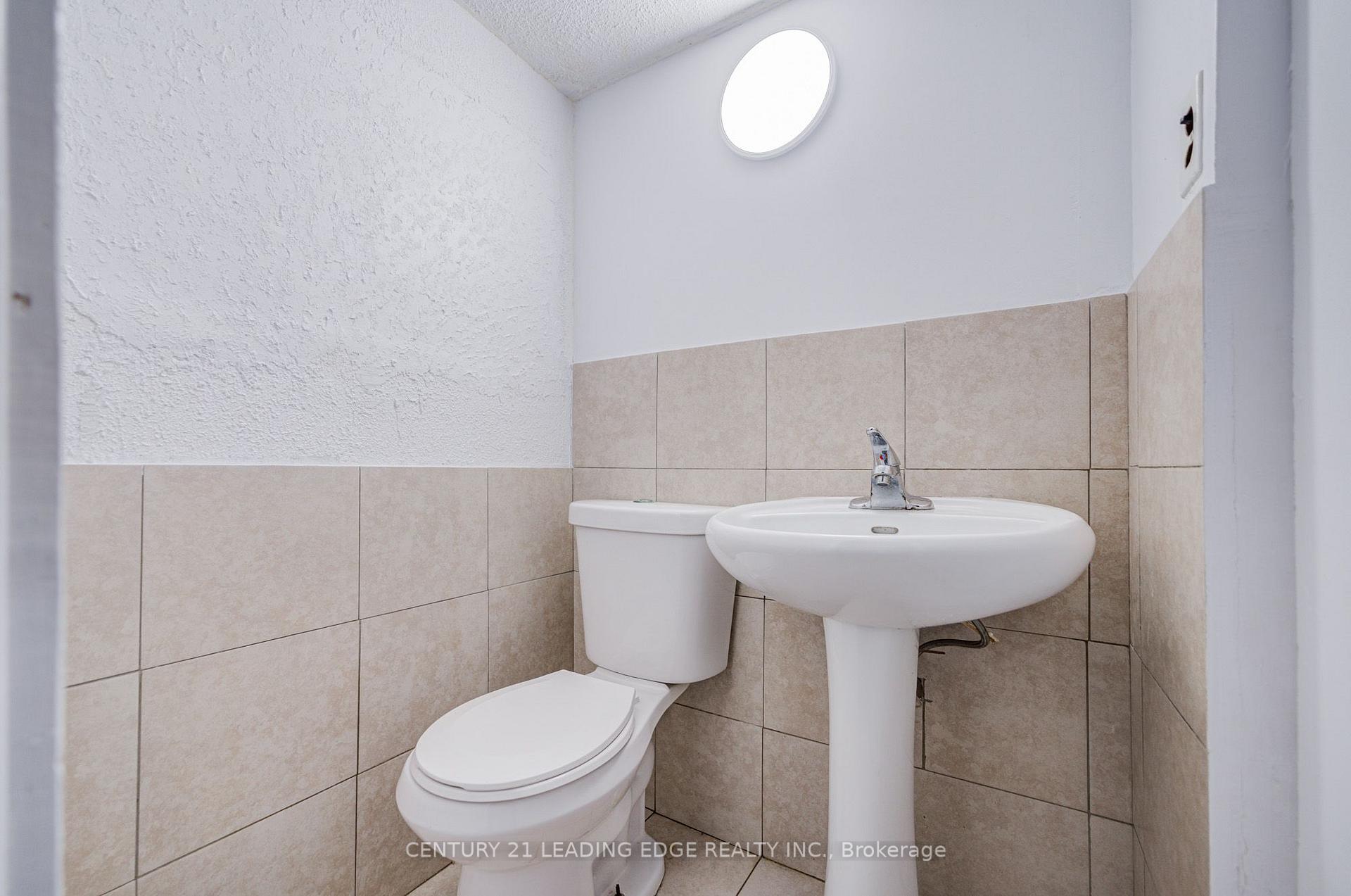 Photo 37 of Unit 285, 268 Fleetwood Crescent, Brampton, Southgate — HOMEH