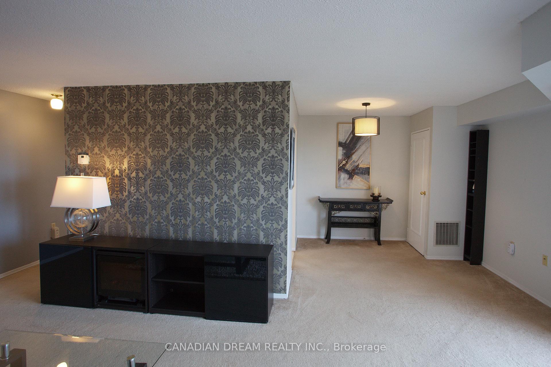 Photo 7 of Unit 803, 860 Commissioners Road E, London, South H — HOMEH