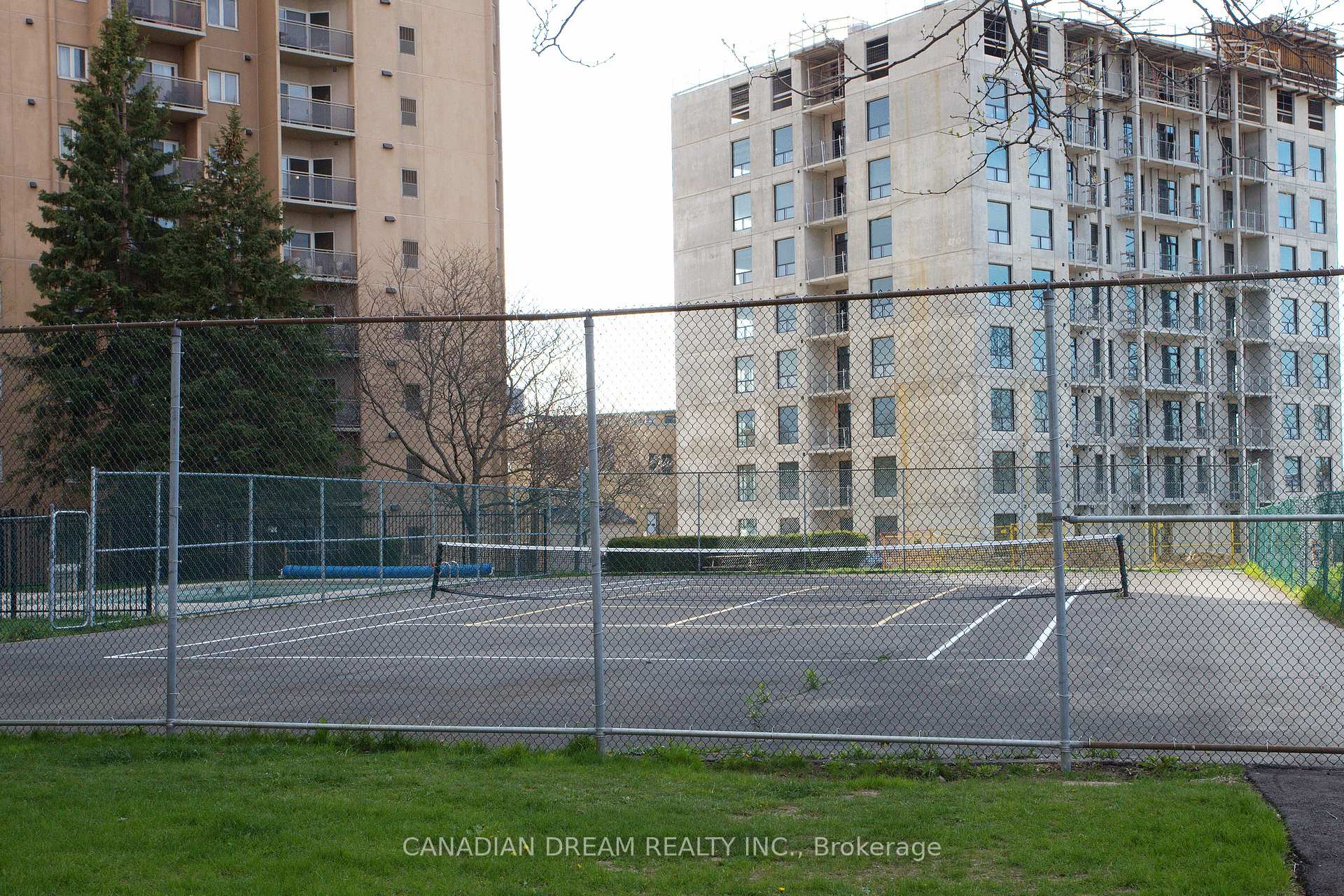 Photo 23 of Unit 803, 860 Commissioners Road E, London, South H — HOMEH