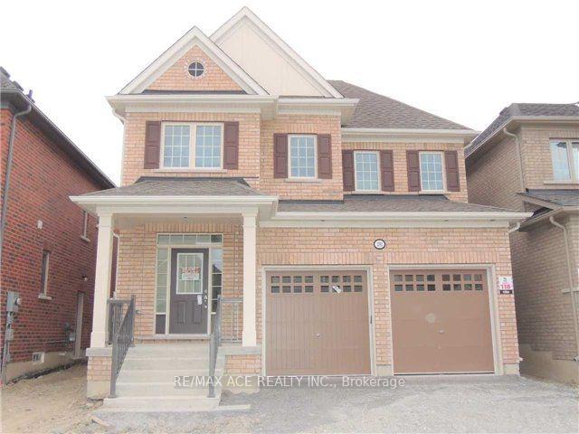 Photo of 2392 Equestrian Crescent
