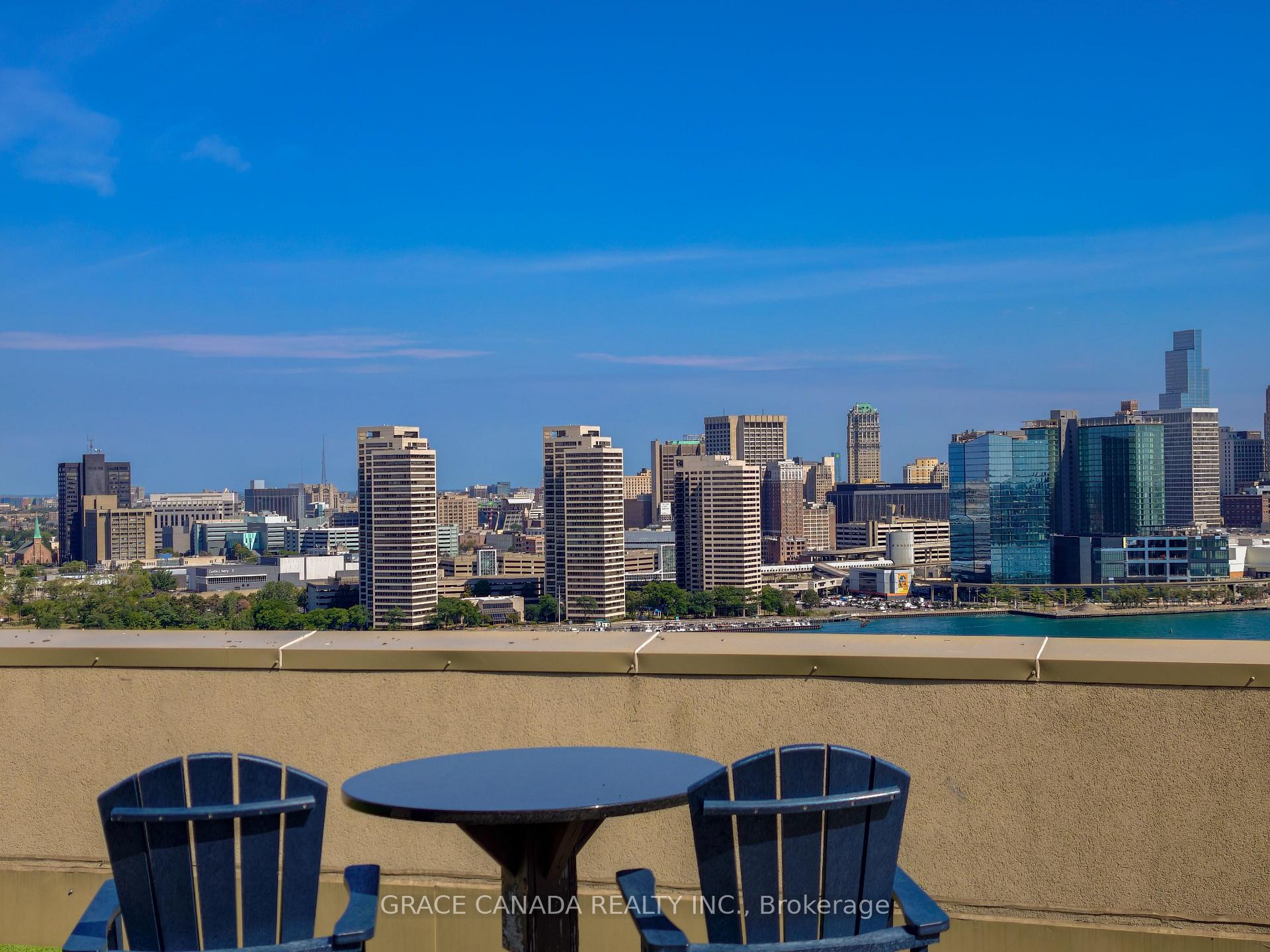 Photo 8 of Unit 504, 1225 Riverside Drive W, Windsor — HOMEH
