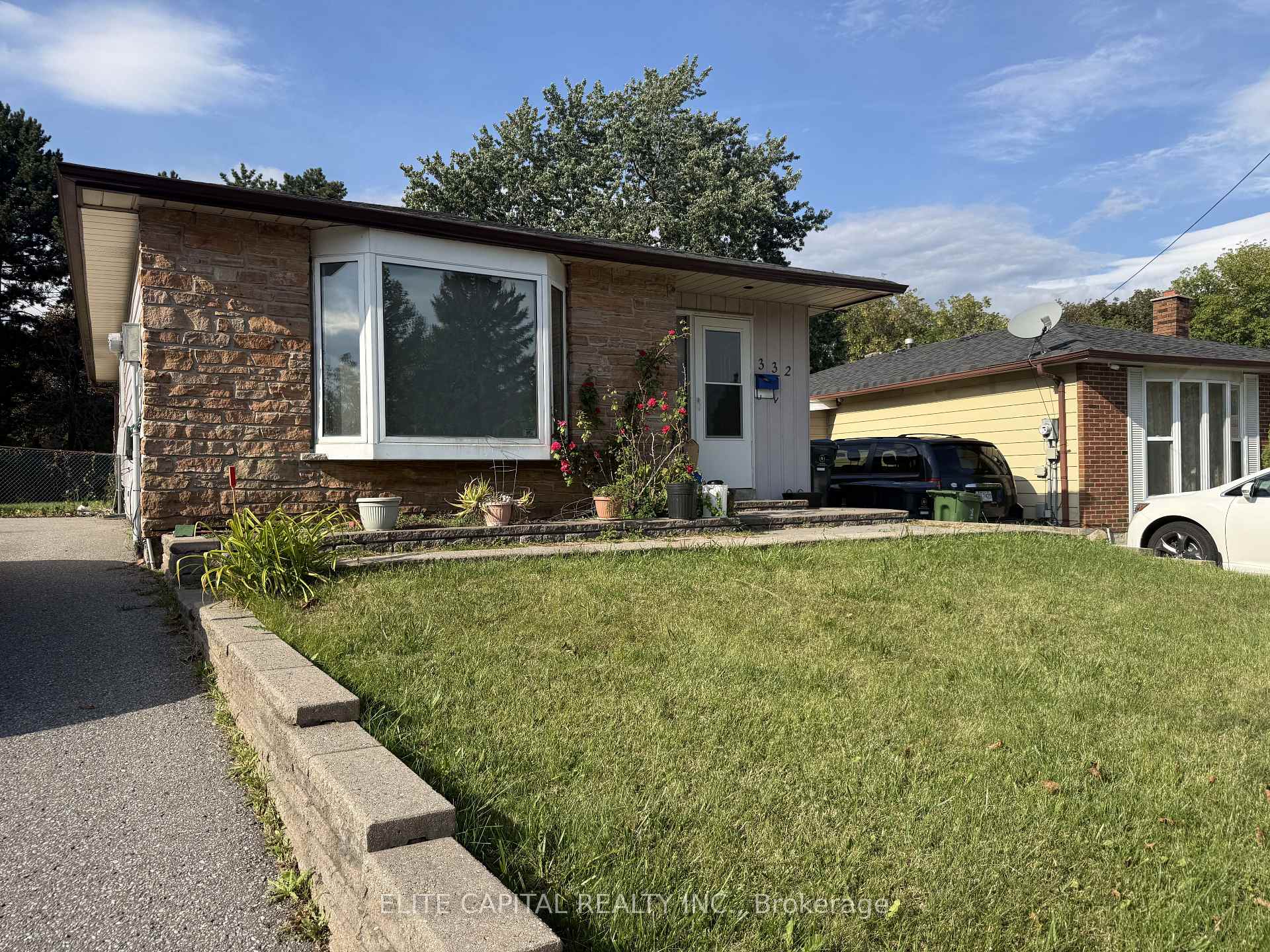 Photo 1 of 332 Burrows Hall Boulevard, Scarborough, Malvern — HOMEH