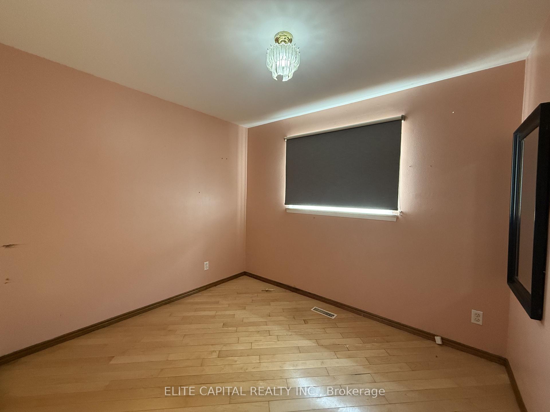 Photo 6 of 332 Burrows Hall Boulevard, Scarborough, Malvern — HOMEH