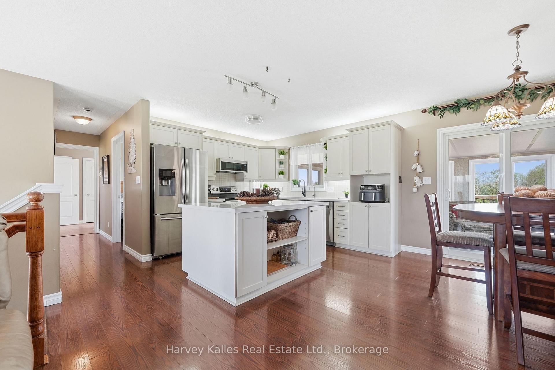 Photo 6 of 289 Kings Road, Prince Edward County, Athol Ward — HOMEH