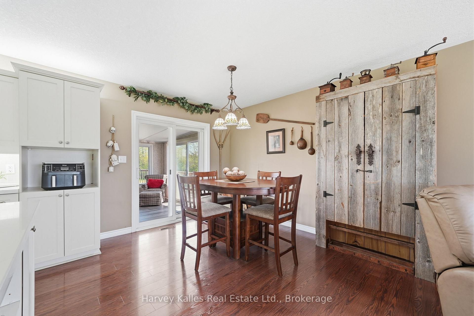 Photo 12 of 289 Kings Road, Prince Edward County, Athol Ward — HOMEH