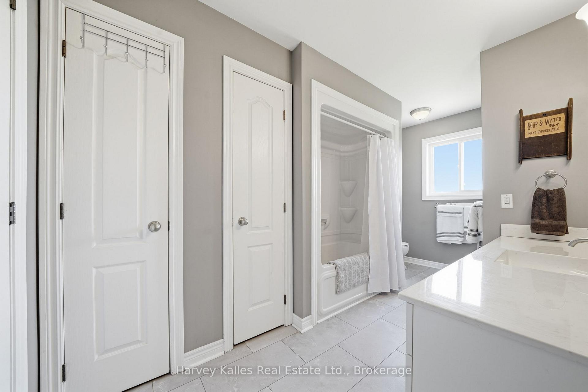 Photo 23 of 289 Kings Road, Prince Edward County, Athol Ward — HOMEH
