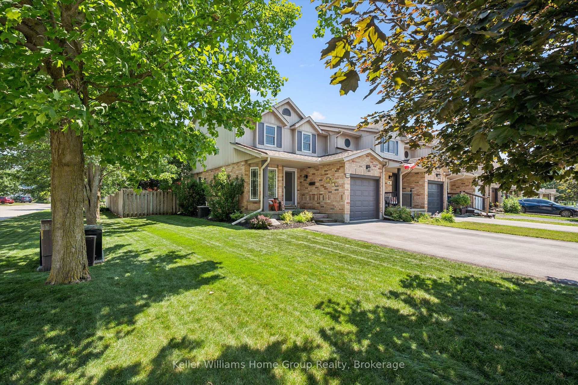 Photo 3 of 443 Flannery Drive, Centre Wellington, Fergus — HOMEH