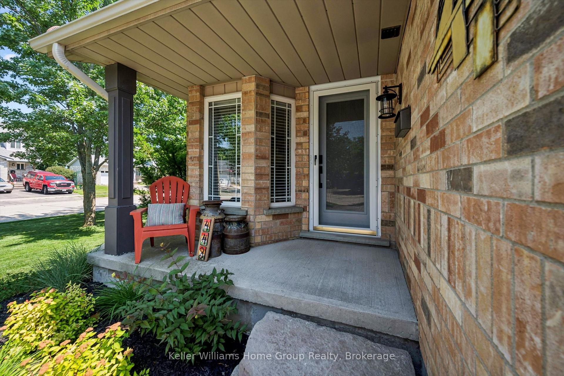Photo 6 of 443 Flannery Drive, Centre Wellington, Fergus — HOMEH