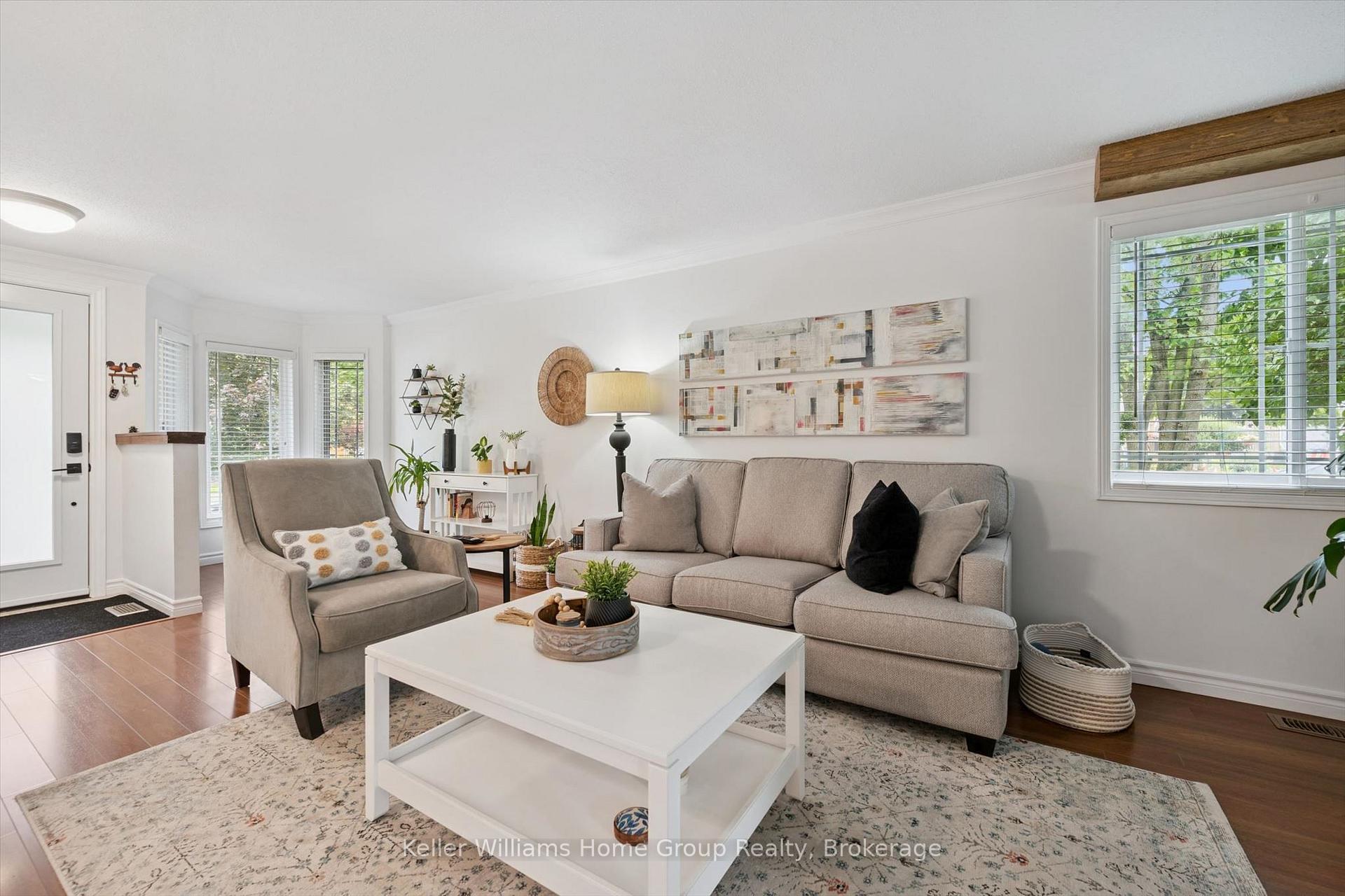 Photo 10 of 443 Flannery Drive, Centre Wellington, Fergus — HOMEH