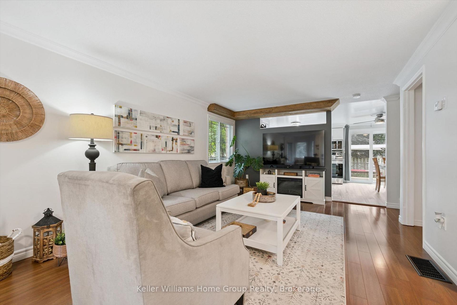 Photo 12 of 443 Flannery Drive, Centre Wellington, Fergus — HOMEH