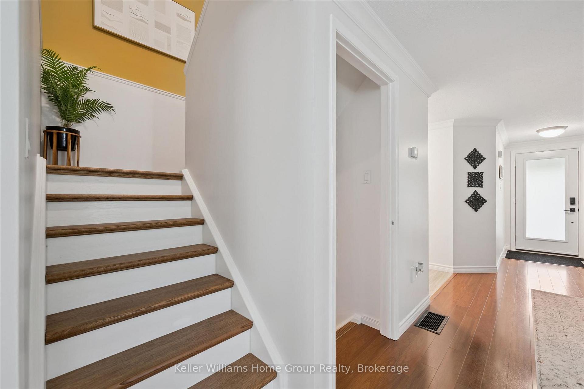 Photo 24 of 443 Flannery Drive, Centre Wellington, Fergus — HOMEH