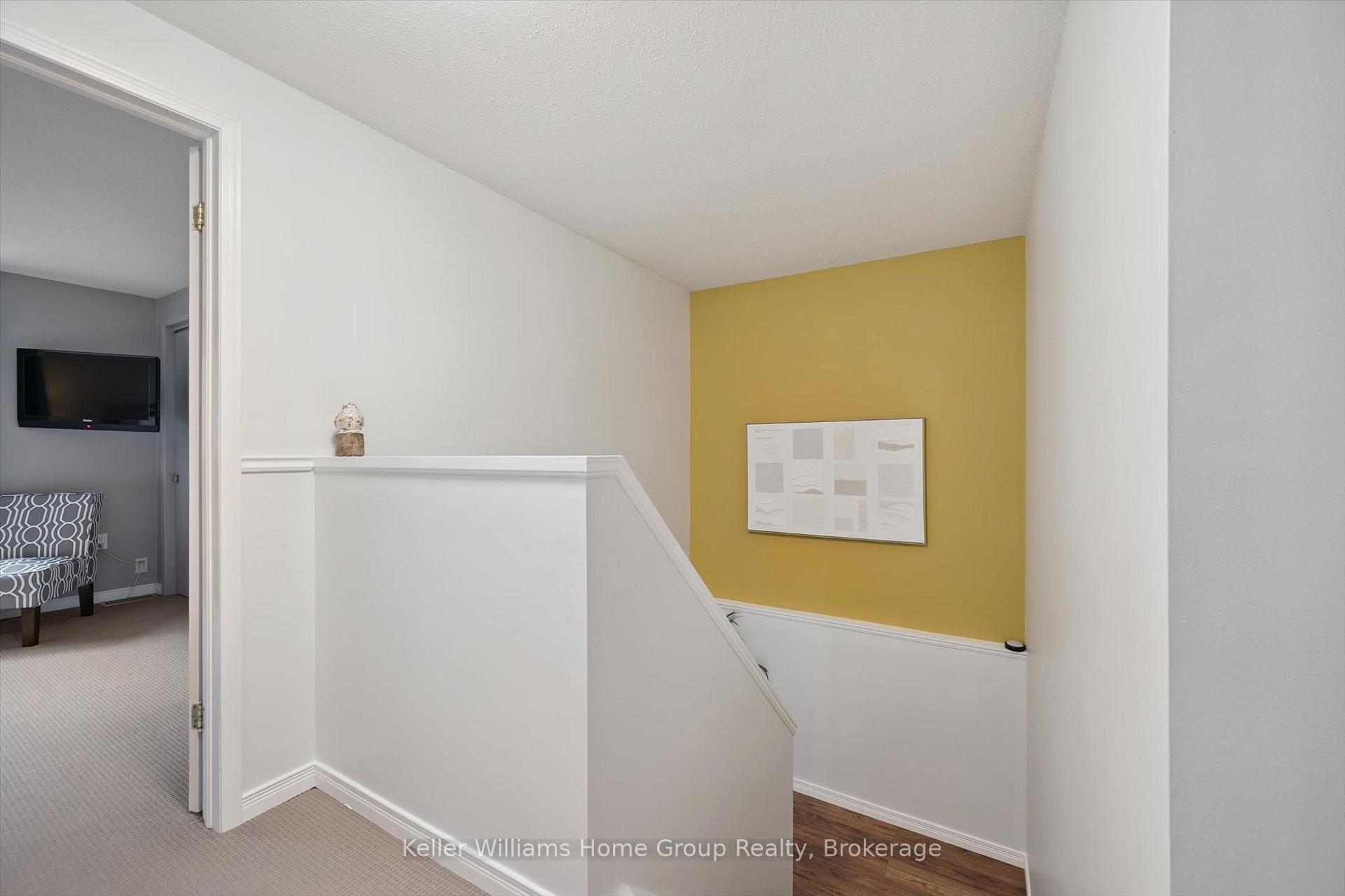 Photo 25 of 443 Flannery Drive, Centre Wellington, Fergus — HOMEH