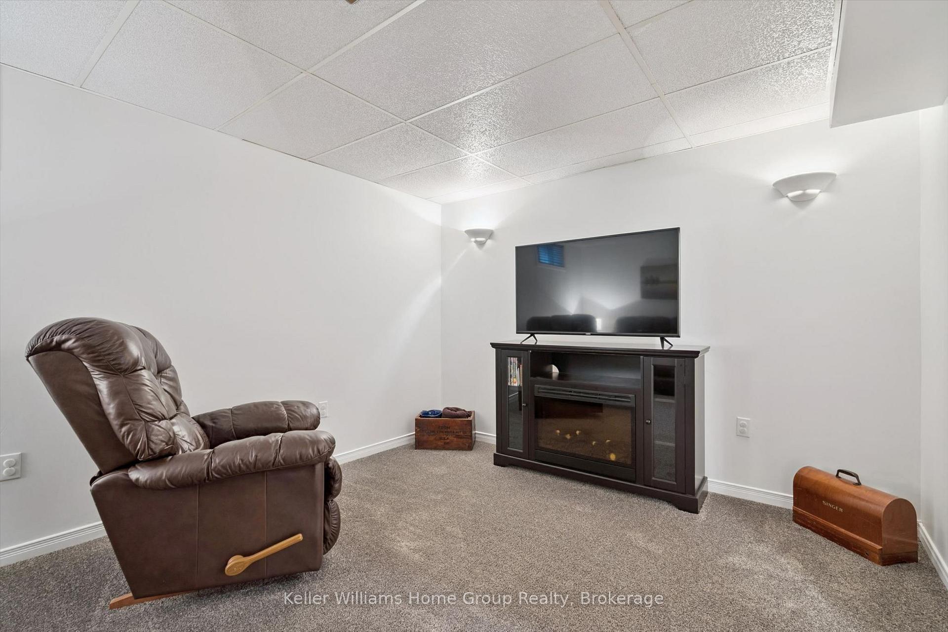 Photo 37 of 443 Flannery Drive, Centre Wellington, Fergus — HOMEH