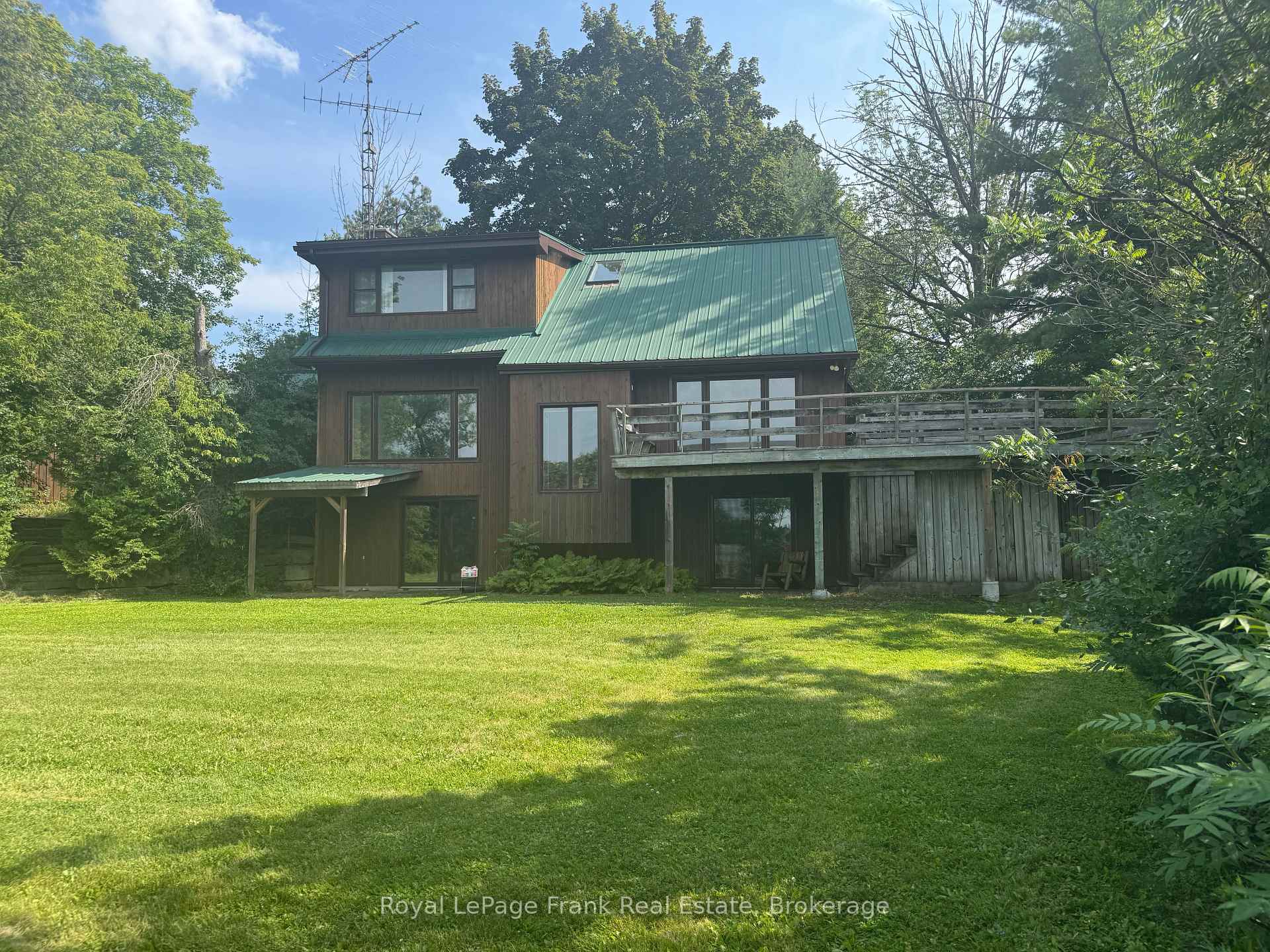 Photo of 674 Dickie Road