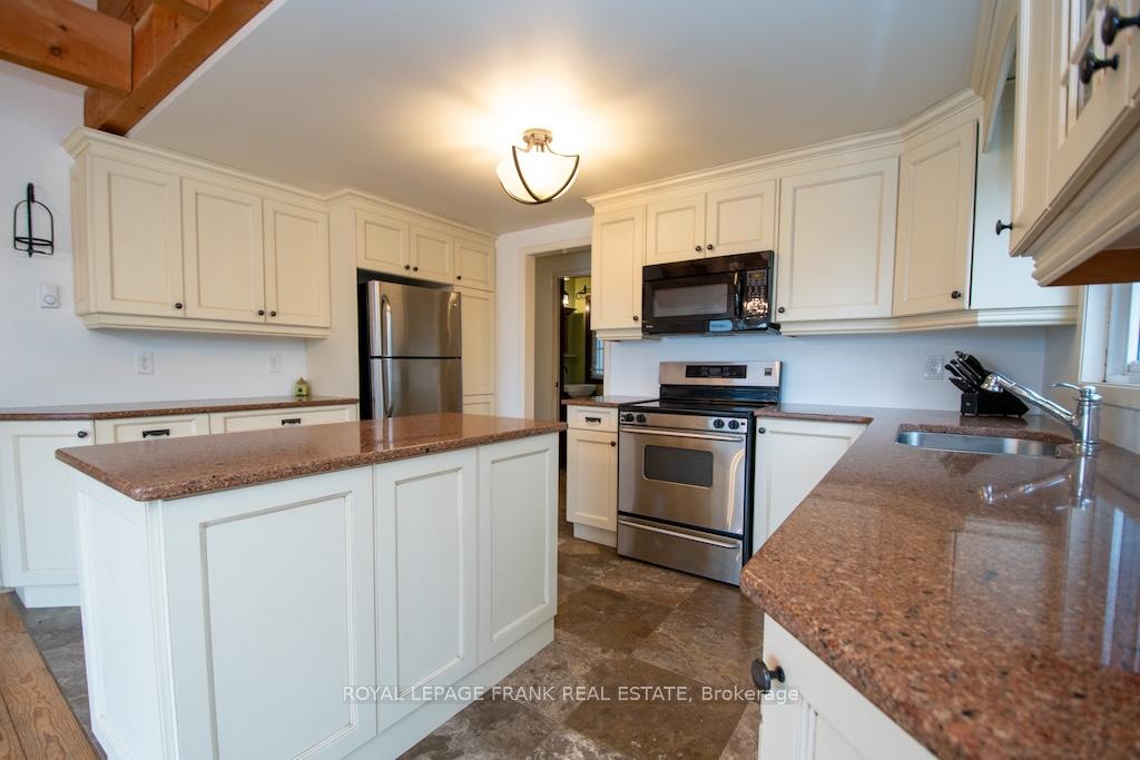 Photo 16 of 674 Dickie Road, Kawartha Lakes, Emily — HOMEH
