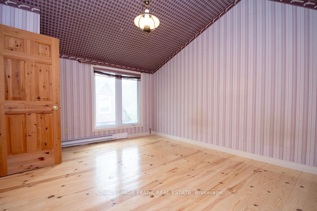 Photo 25 of 674 Dickie Road, Kawartha Lakes, Emily — HOMEH