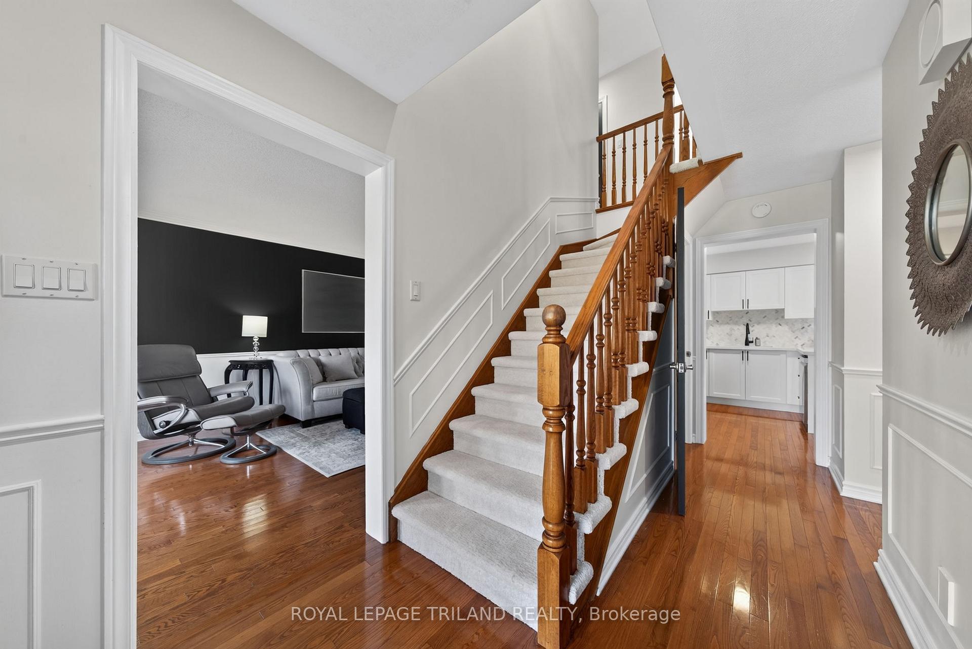 Photo 7 of 5 Martinet Avenue, London, East I — HOMEH
