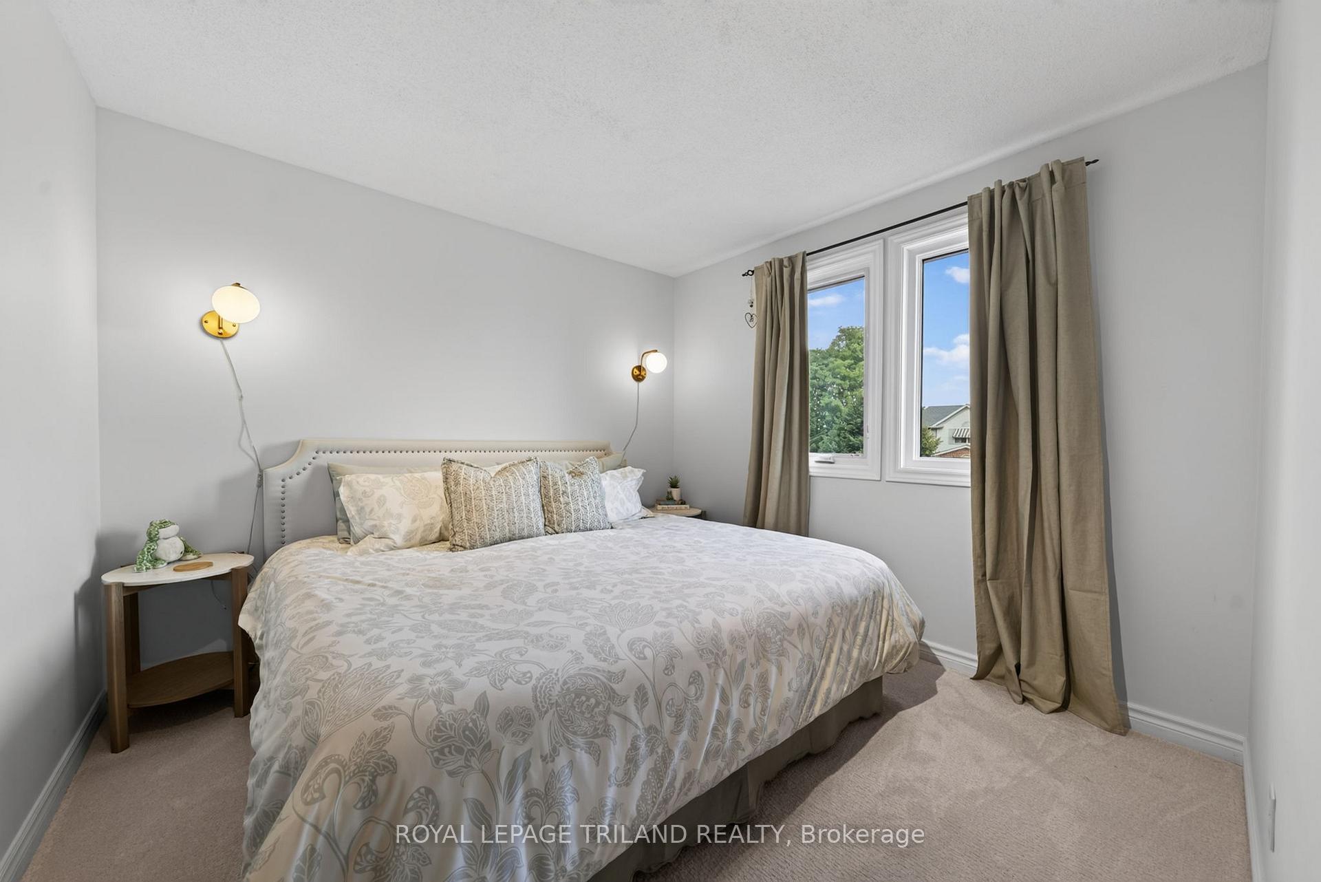 Photo 25 of 5 Martinet Avenue, London, East I — HOMEH