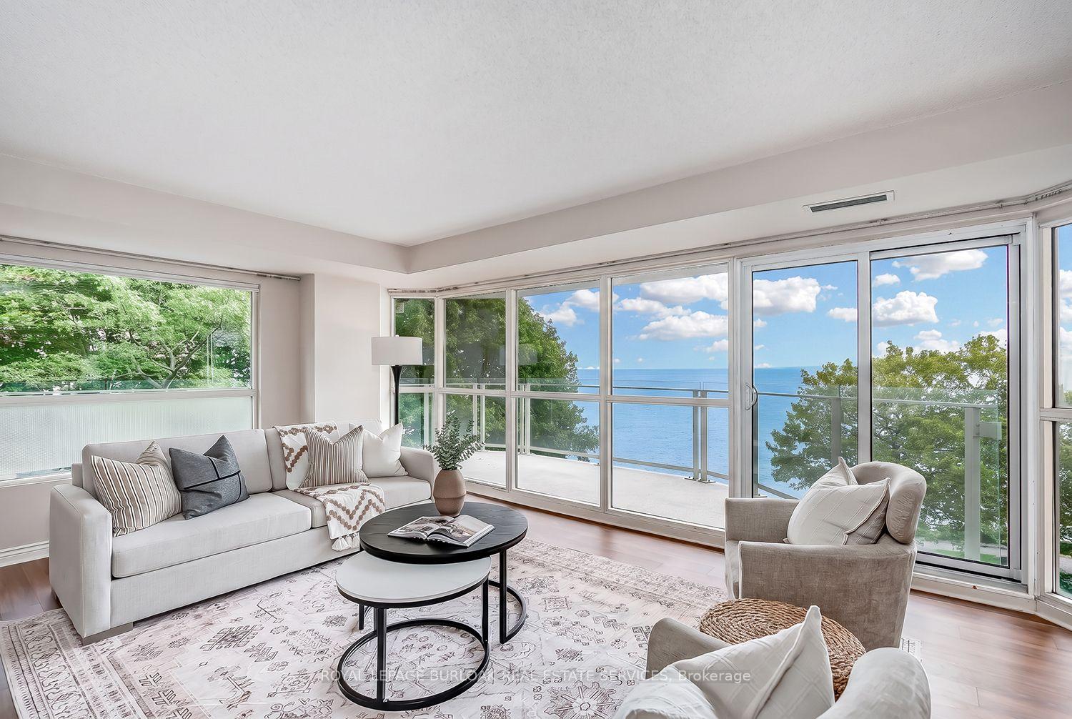 Photo 4 of Unit 304, 2190 Lakeshore Road, Burlington, Brant — HOMEH