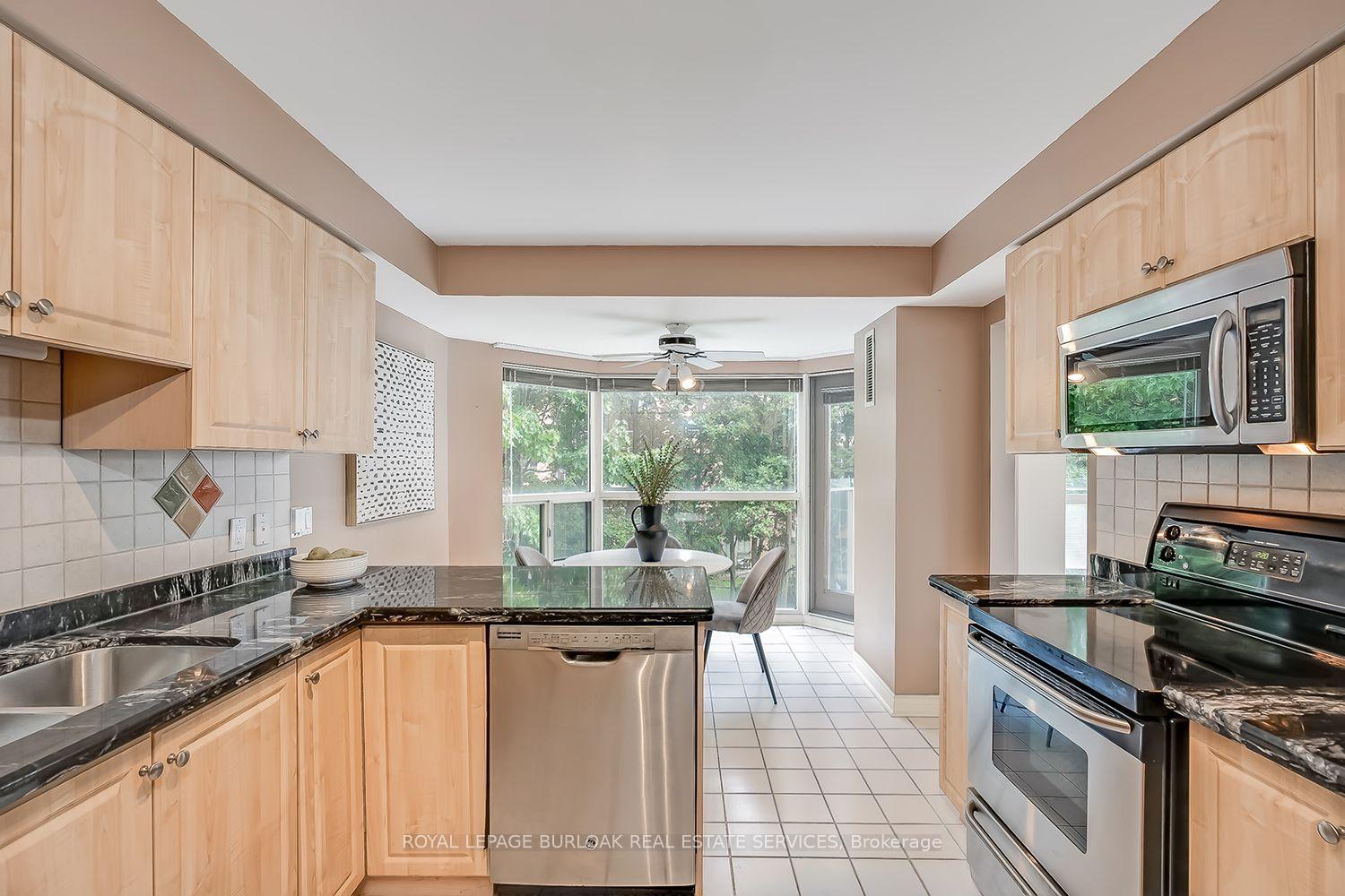 Photo 11 of Unit 304, 2190 Lakeshore Road, Burlington, Brant — HOMEH