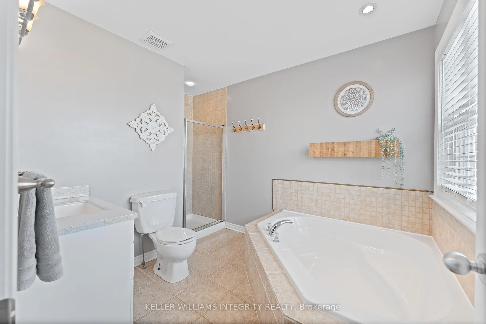 Photo 12 of 88 Abaca Way, Ottawa, Stittsville (North) — HOMEH