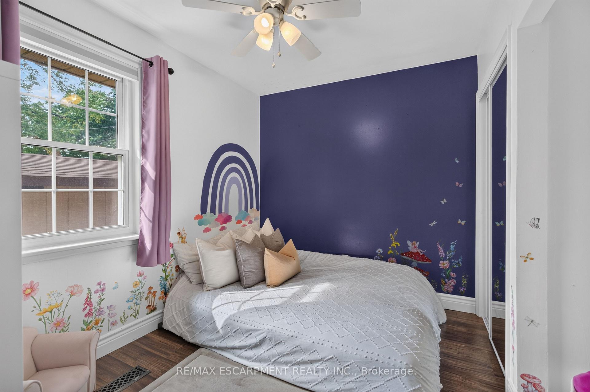 Photo 14 of 24 Castlefield Drive, Hamilton, Hampton Heights — HOMEH