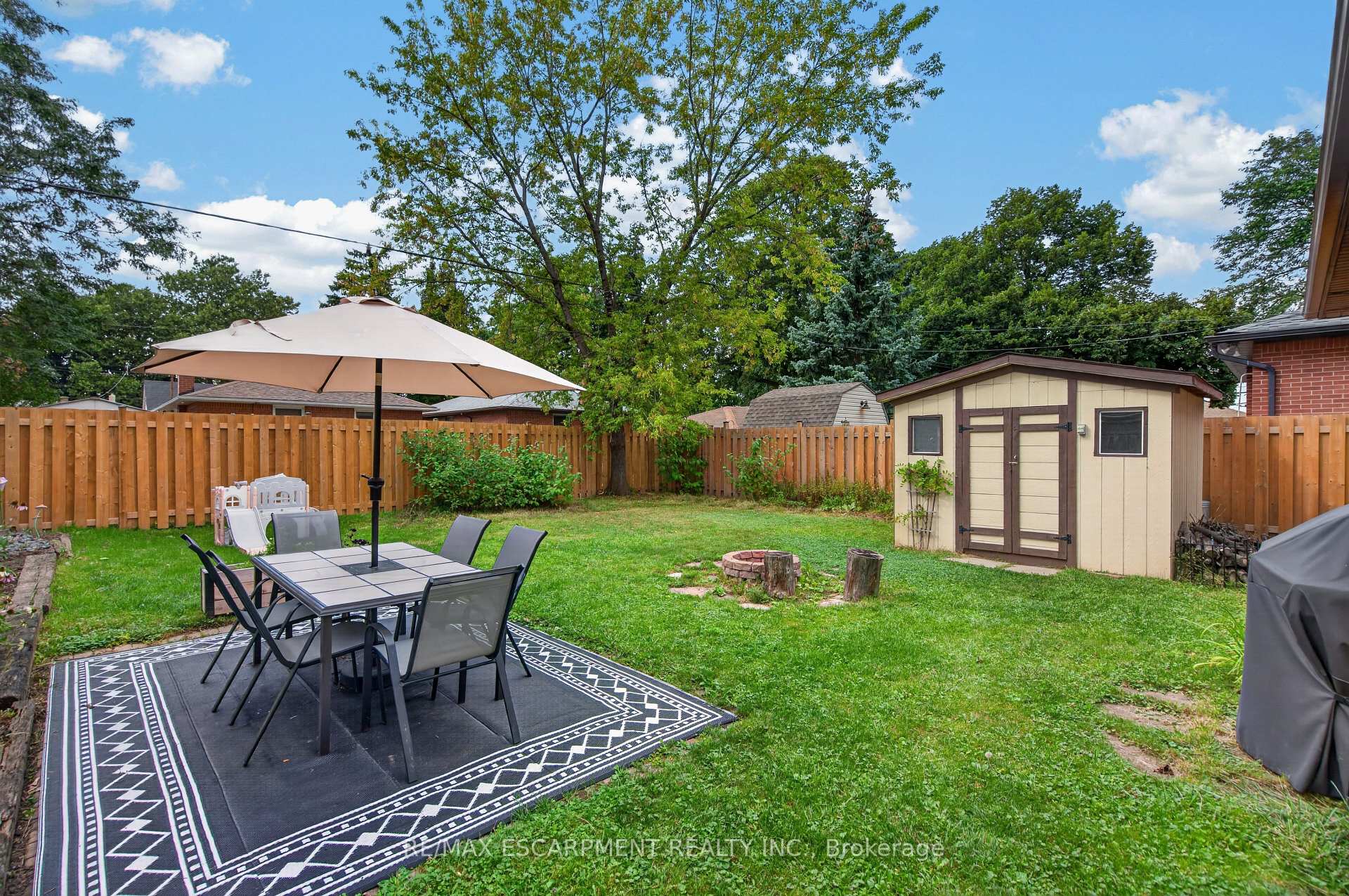 Photo 25 of 24 Castlefield Drive, Hamilton, Hampton Heights — HOMEH