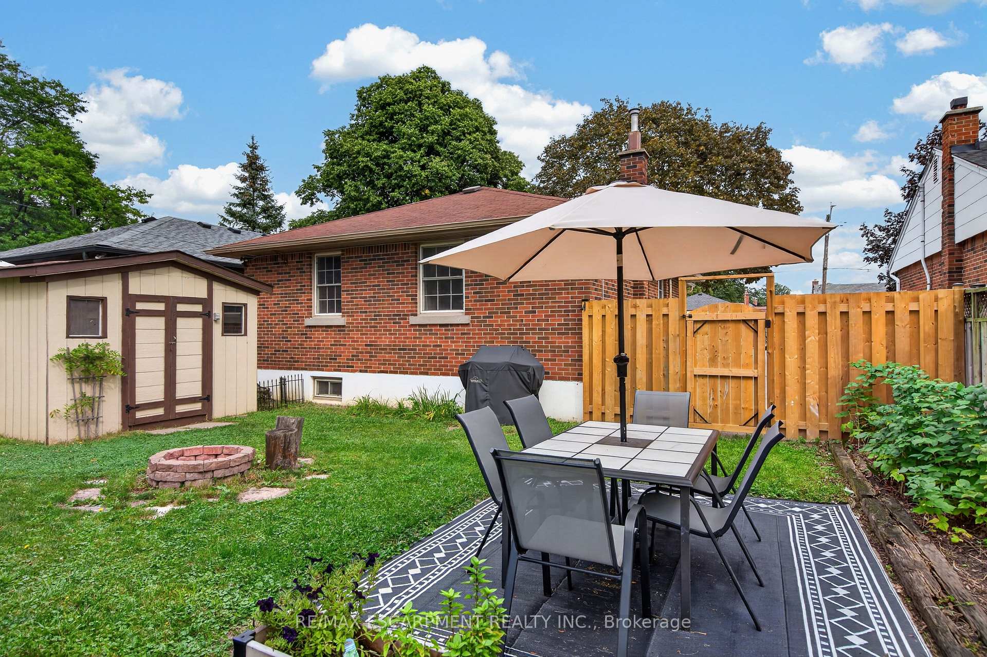 Photo 27 of 24 Castlefield Drive, Hamilton, Hampton Heights — HOMEH