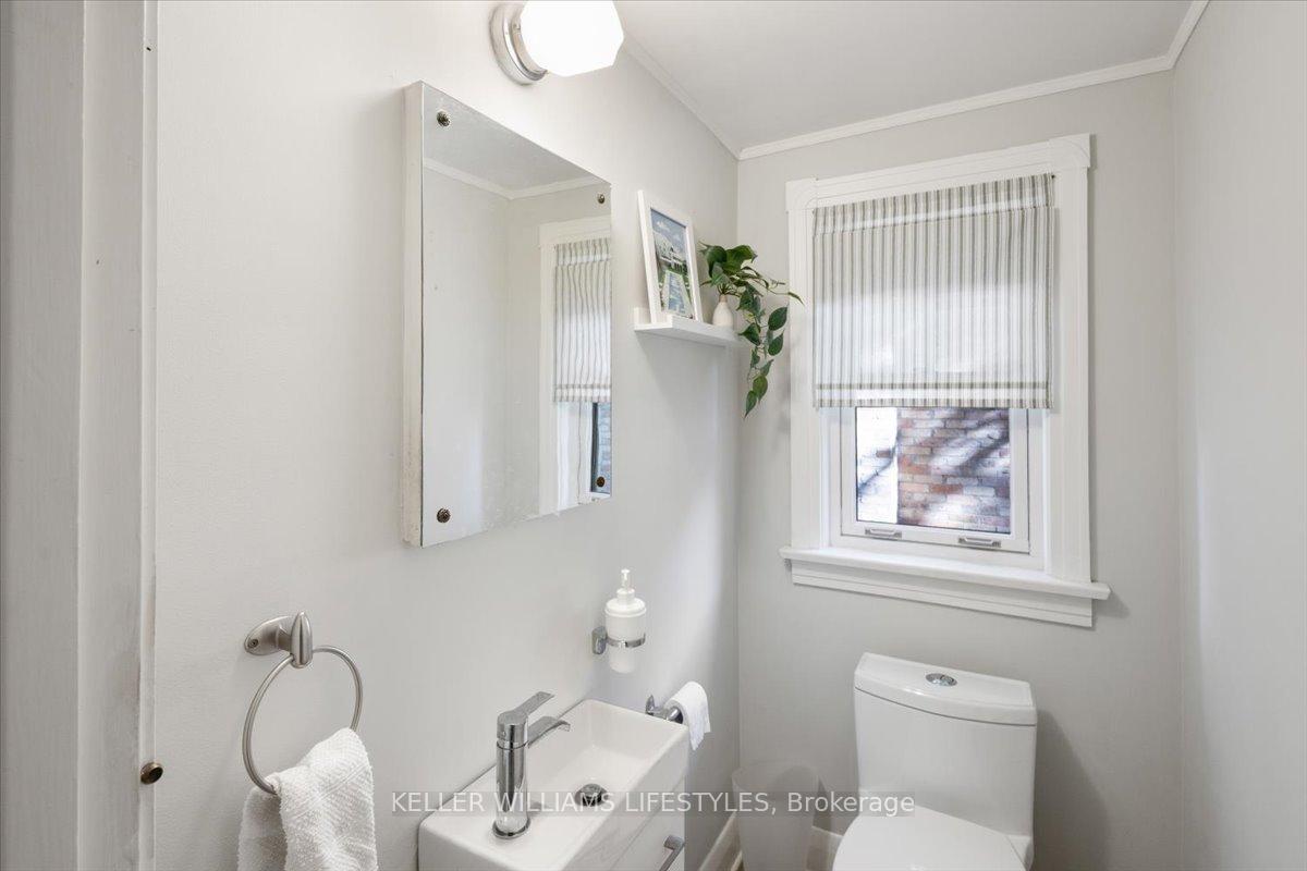 Photo 15 of 941 Waterloo Street, London, East B — HOMEH