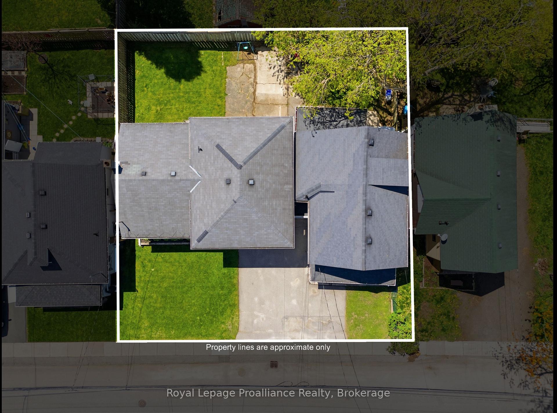 Photo 3 of 26 Johnson Street, Belleville, Belleville Ward — HOMEH