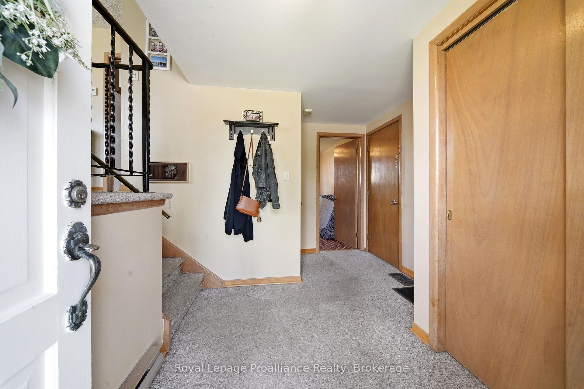 Photo 10 of 26 Johnson Street, Belleville, Belleville Ward — HOMEH