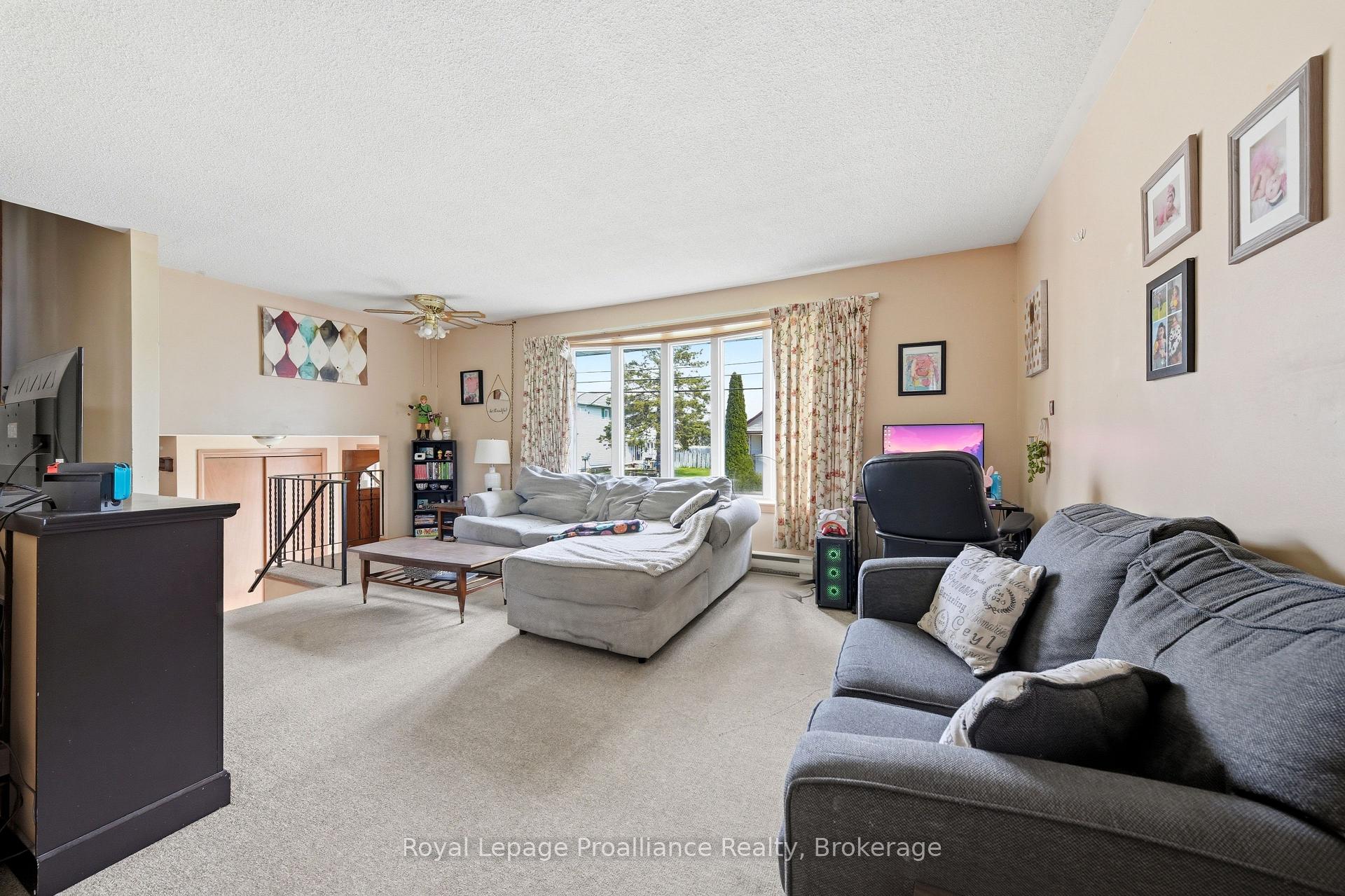Photo 11 of 26 Johnson Street, Belleville, Belleville Ward — HOMEH