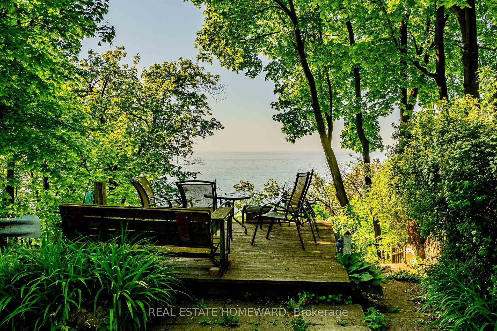Photo 5 of 3025 Queen Street E, Scarborough, Birchcliffe-Cliffside — HOMEH