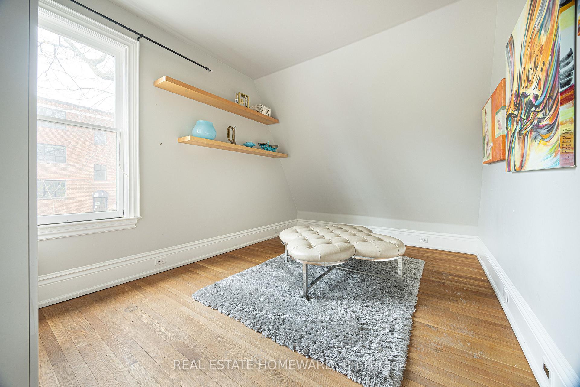 Photo 12 of 3025 Queen Street E, Scarborough, Birchcliffe-Cliffside — HOMEH