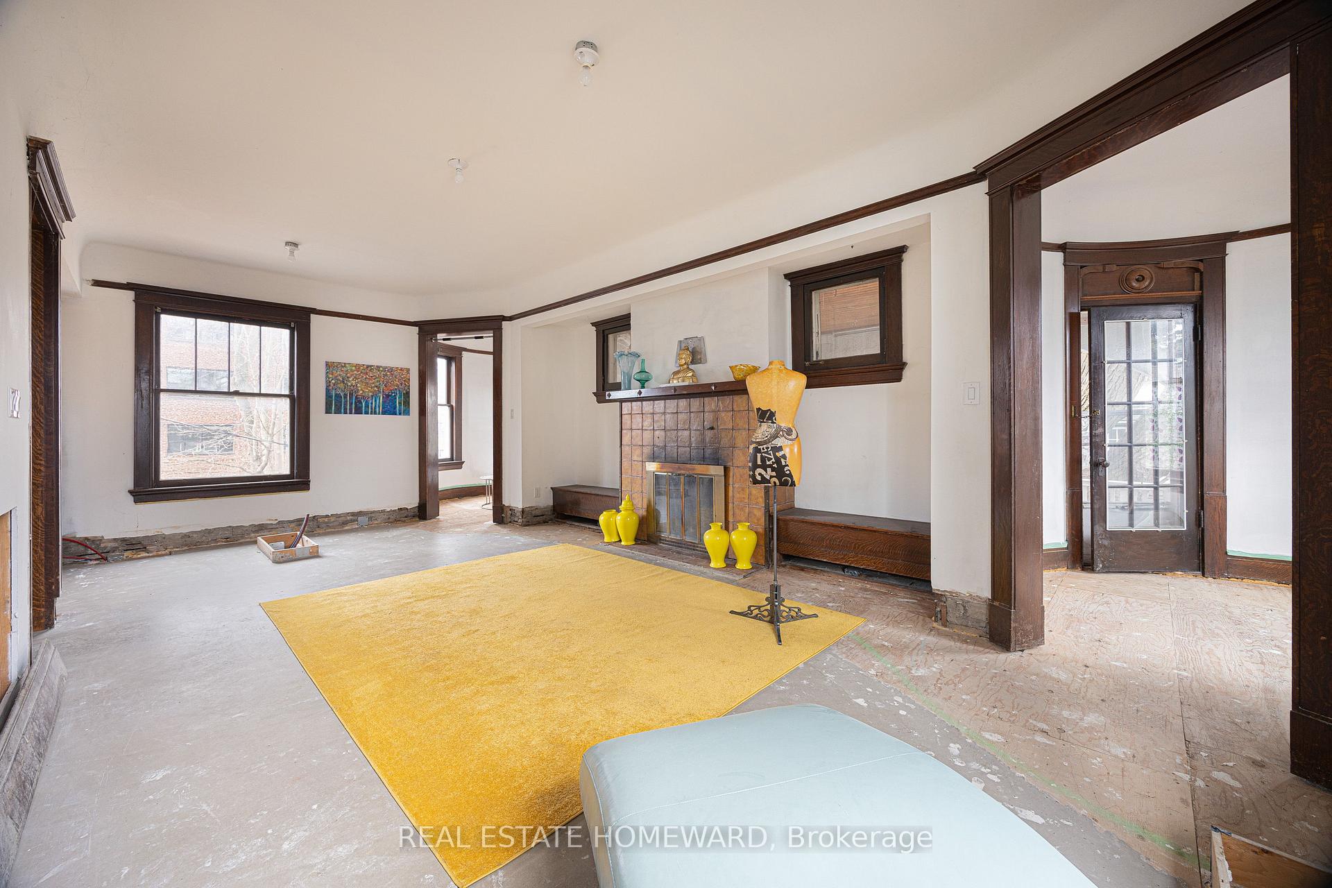 Photo 15 of 3025 Queen Street E, Scarborough, Birchcliffe-Cliffside — HOMEH