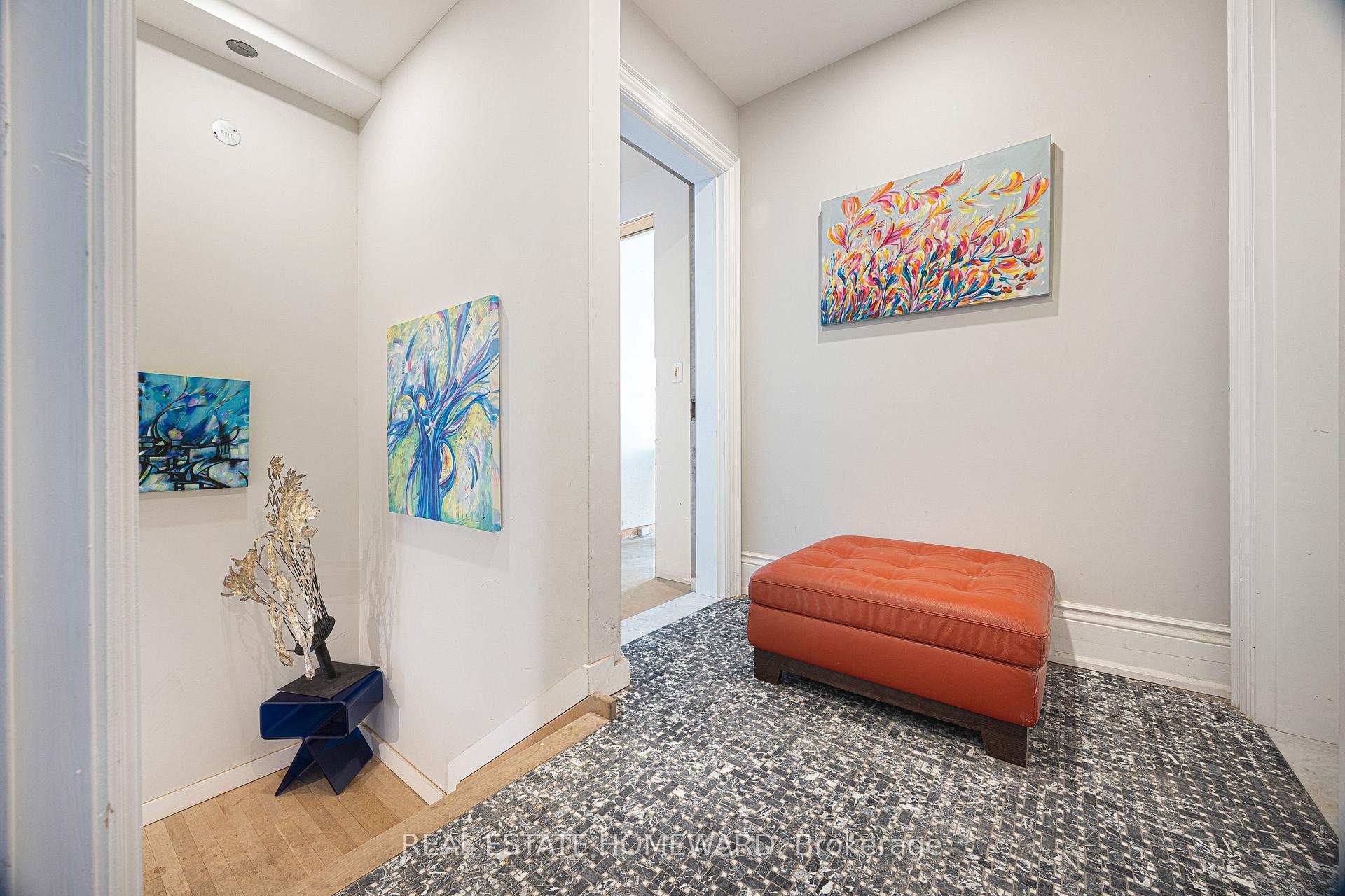Photo 23 of 3025 Queen Street E, Scarborough, Birchcliffe-Cliffside — HOMEH