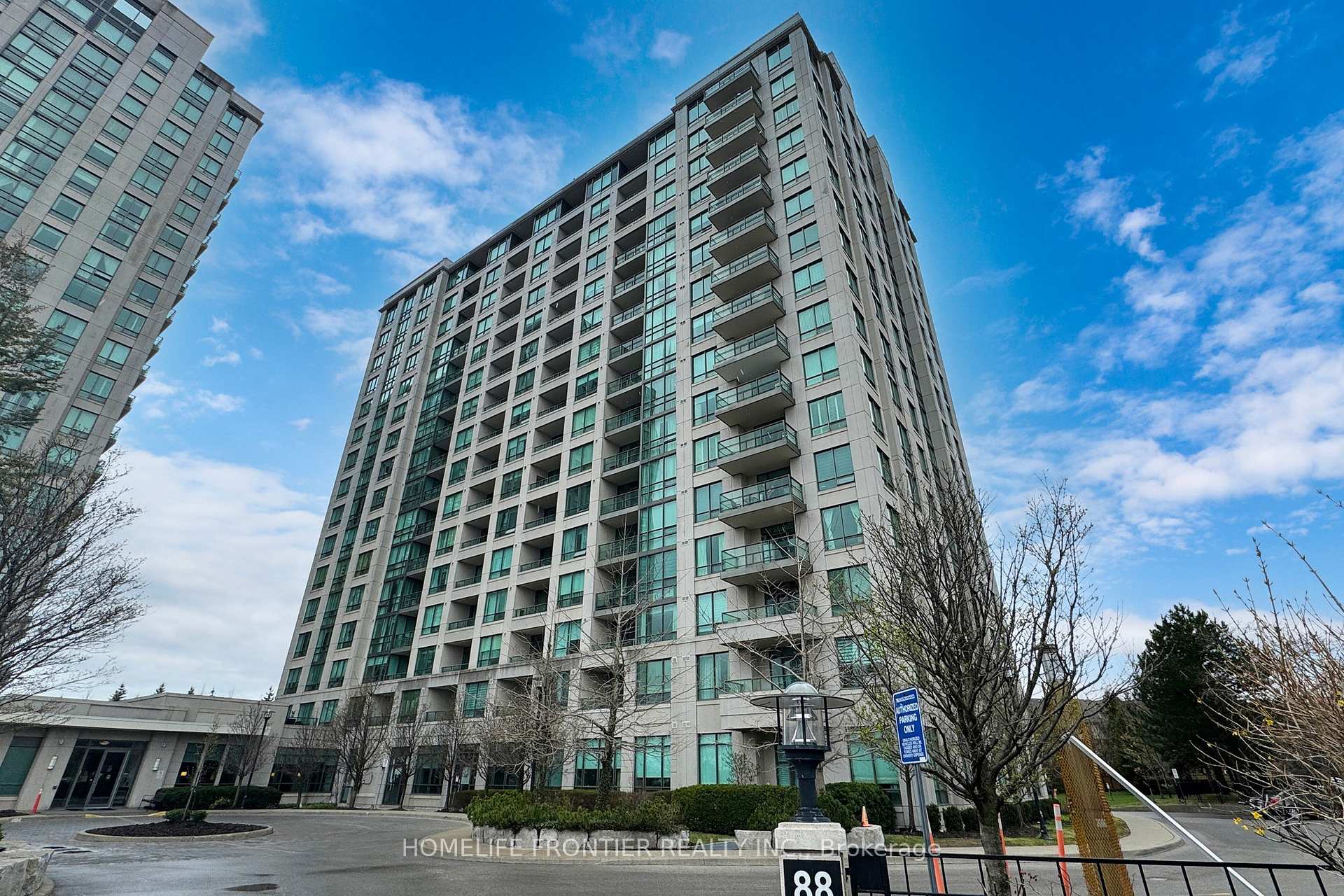 Photo of Unit 610, 100 Promenade Circle