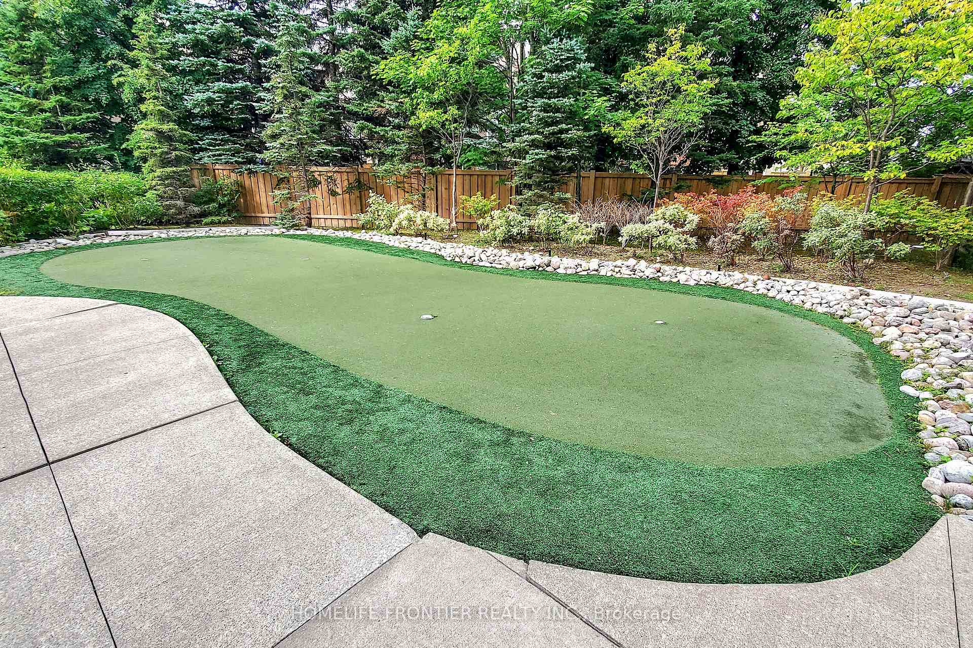 Photo 30 of Unit 610, 100 Promenade Circle, Vaughan, Brownridge — HOMEH