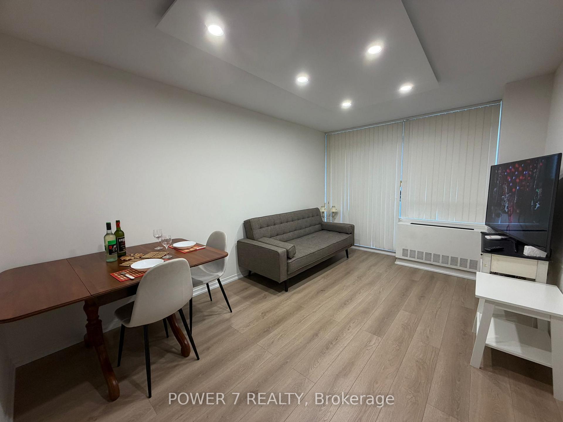 Photo 5 of Unit 1110, 155 Beecroft Road, North York, Lansing-Westgate — HOMEH