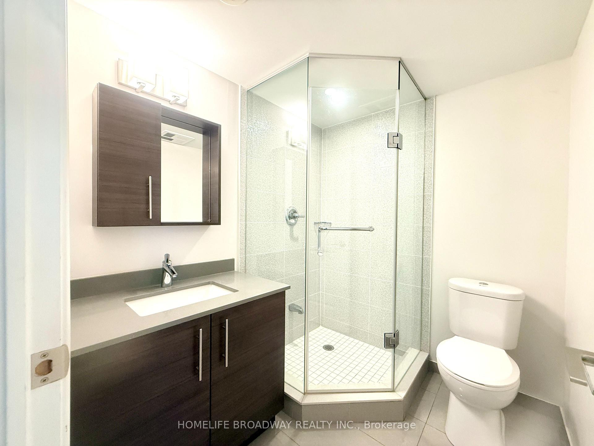 Photo 4 of 303 South Park Road, Markham, Commerce Valley — HOMEH