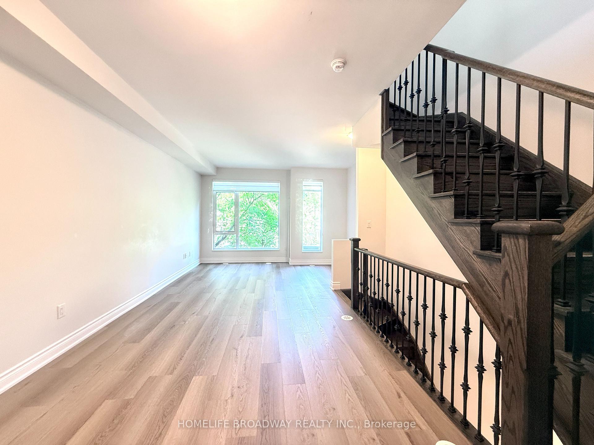 Photo 7 of 303 South Park Road, Markham, Commerce Valley — HOMEH