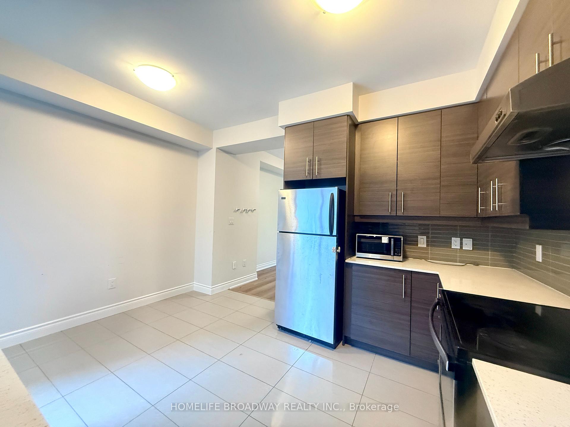 Photo 9 of 303 South Park Road, Markham, Commerce Valley — HOMEH