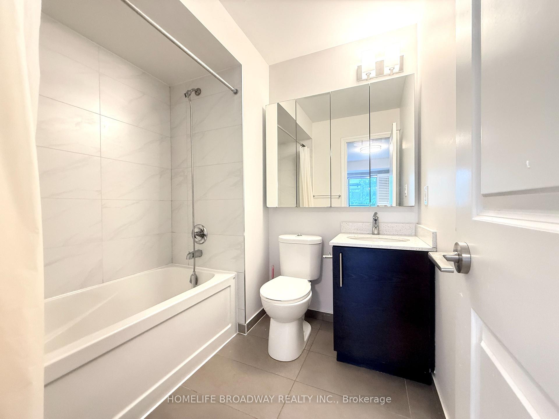Photo 15 of 303 South Park Road, Markham, Commerce Valley — HOMEH