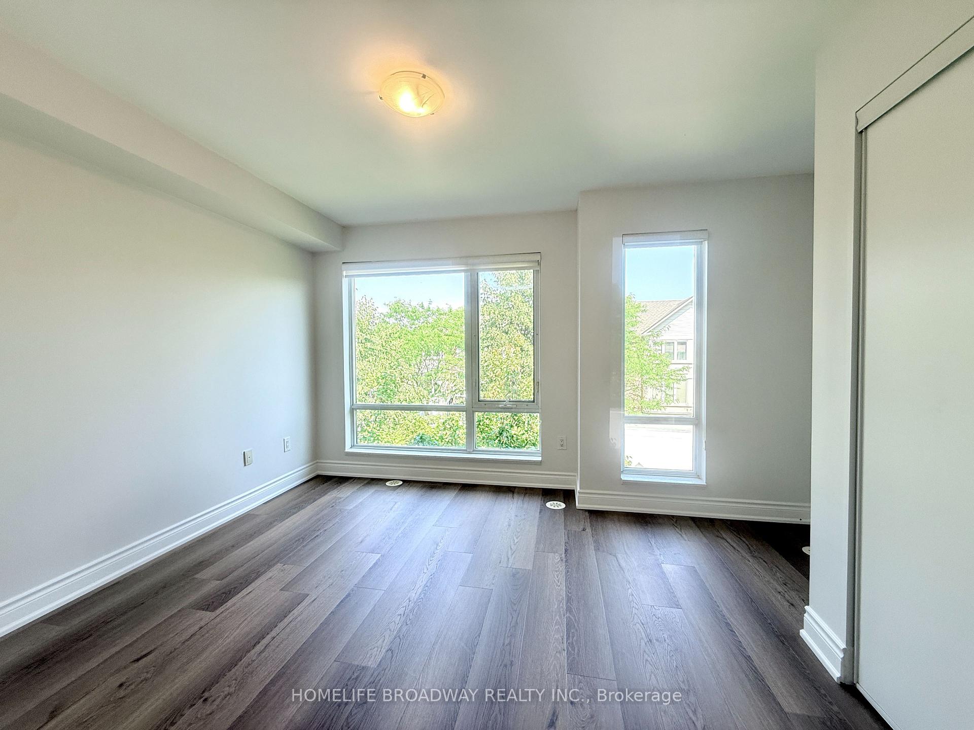 Photo 16 of 303 South Park Road, Markham, Commerce Valley — HOMEH
