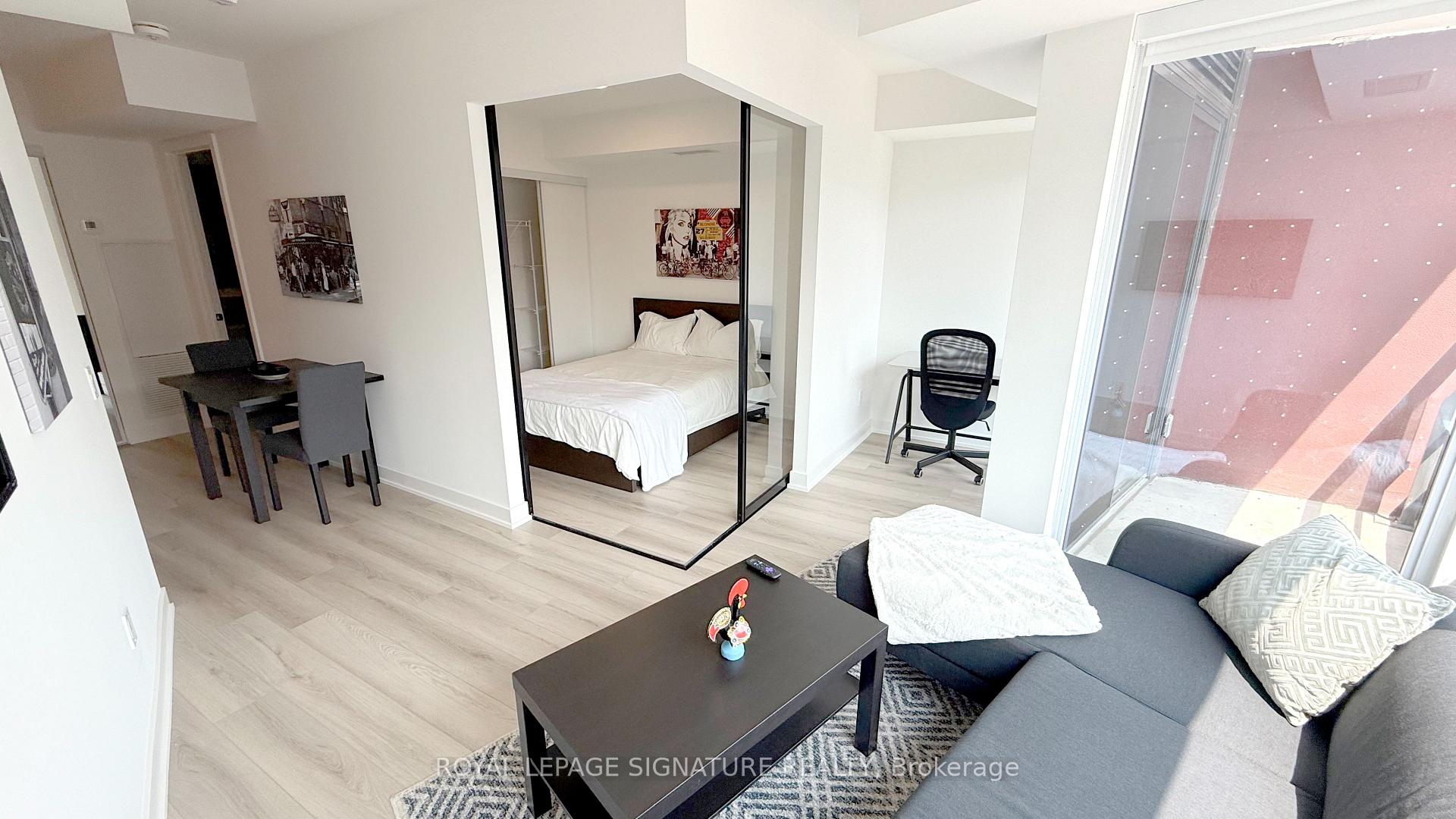 Front of Unit 203, 5 Lakeview Avenue S