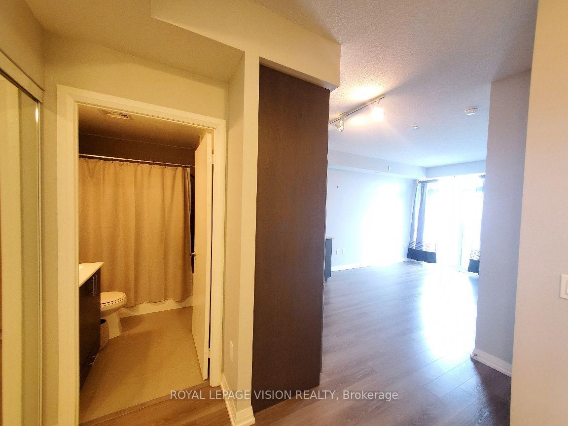Photo 7 of Unit 3201, 55 Ann O'reilly Road, North York, Henry Farm — HOMEH