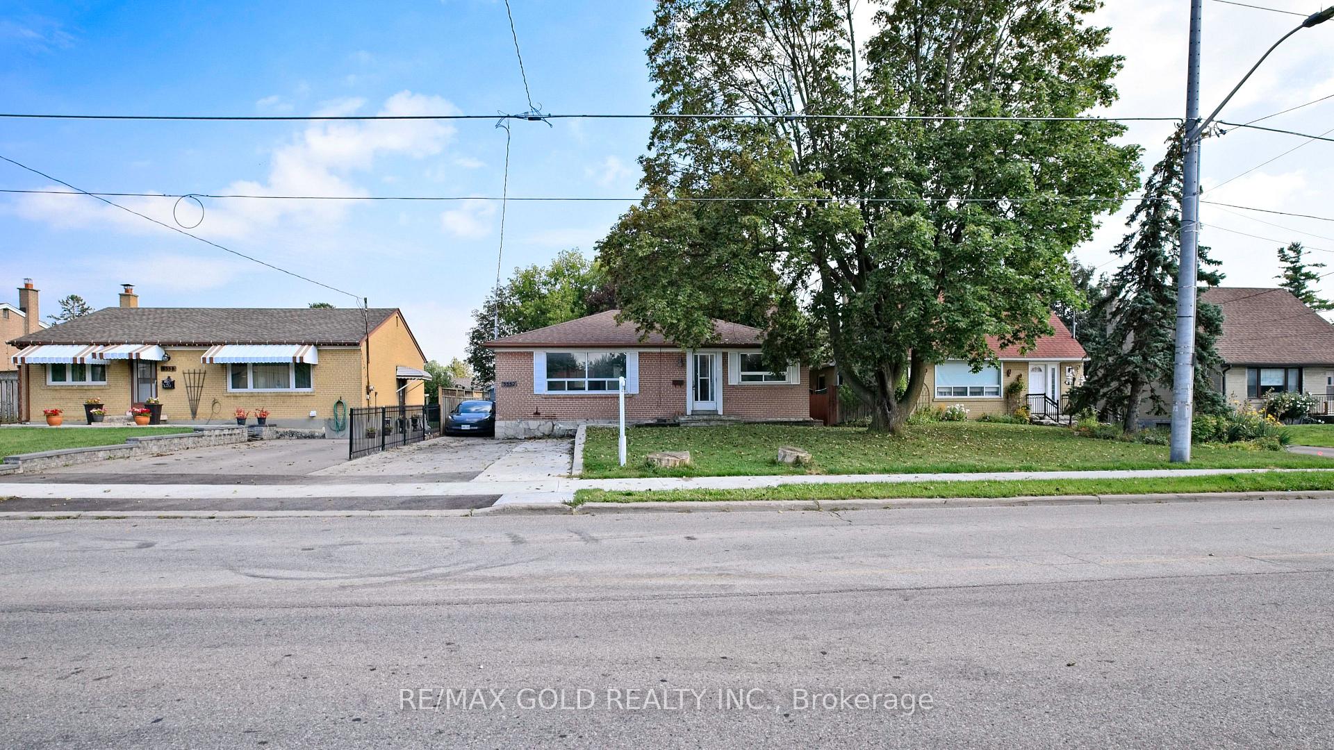 Photo 6 of 3352 Etude Drive, Mississauga, Malton — HOMEH