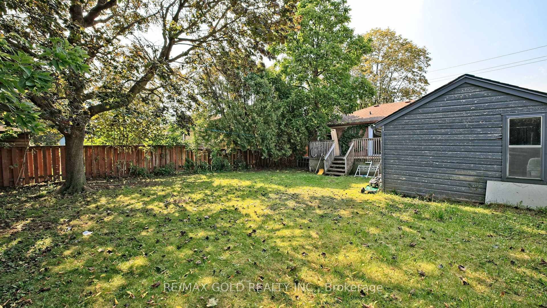 Photo 9 of 3352 Etude Drive, Mississauga, Malton — HOMEH